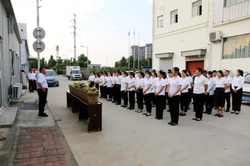 “粽葉飄香 歲歲安康” 一順?biāo)帢I(yè)舉辦端午節(jié)送安康活動